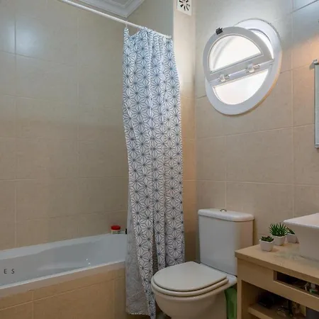 Greice Homes - T1 Ferreiras *